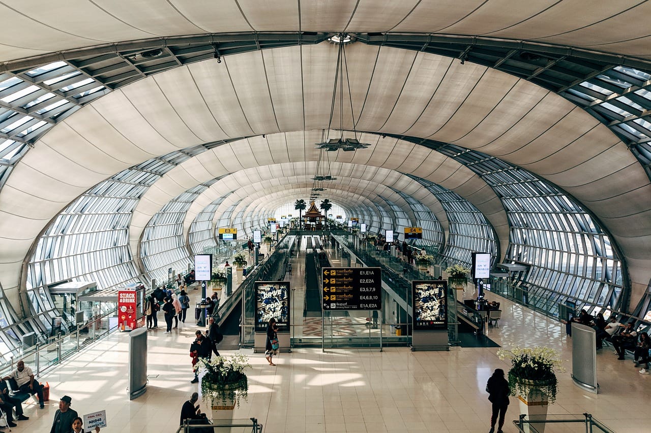 Flughafen Bangkok Suvarnabhumi - Swisshelpingpoint